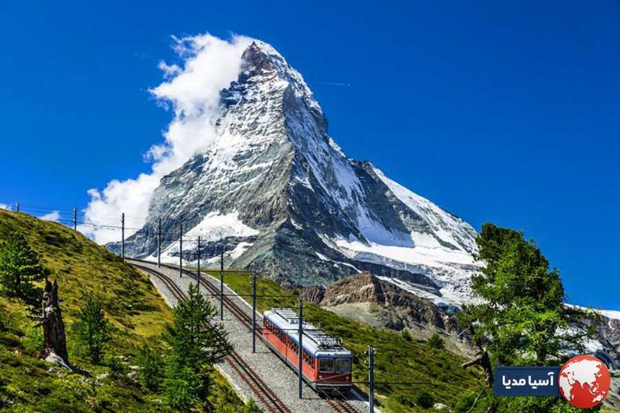 مسیرهای دسترسی و بهترین زمان بازدید از زیباترین کوه جهان