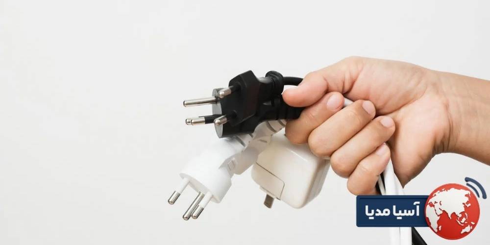 علت خاموش شدن یخچال هیمالیا به دلیل خرابی سیم کشی یا دوشاخه برق